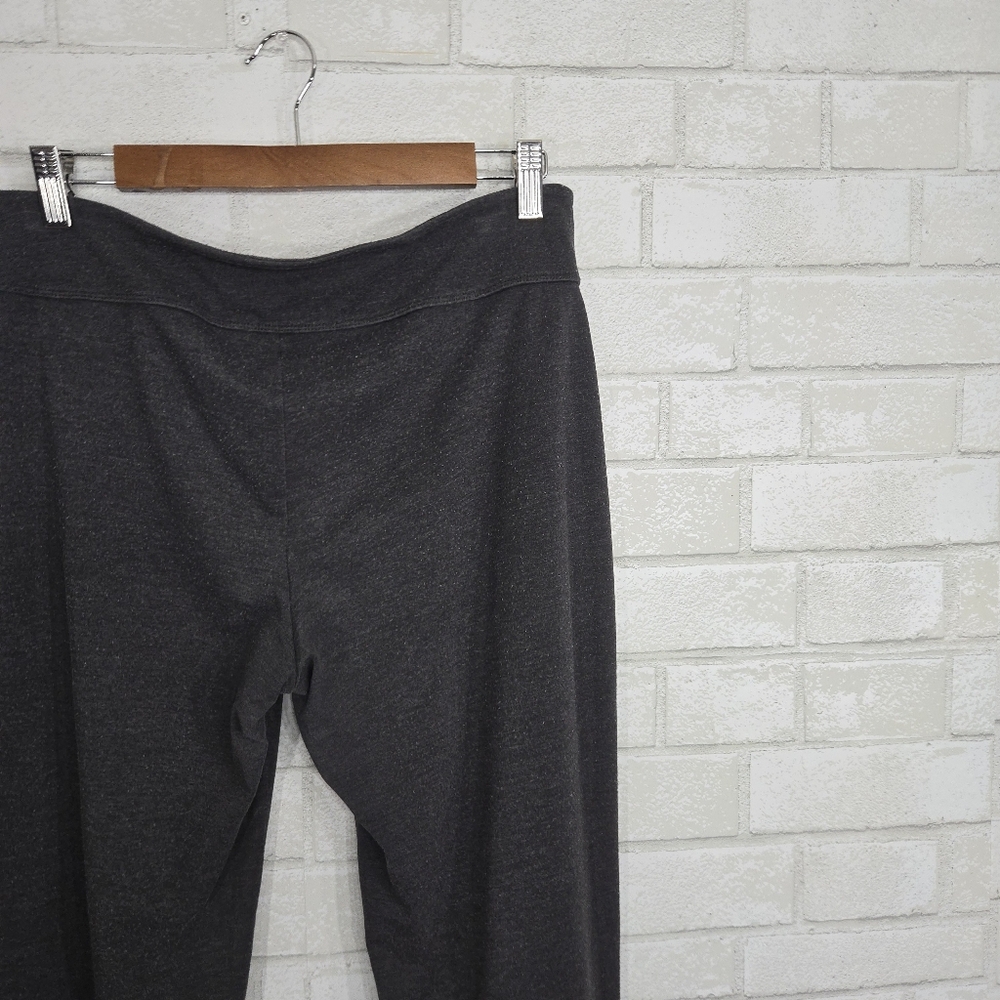 Energy Zone dark gray athletic bottoms - Picture 8 of 12